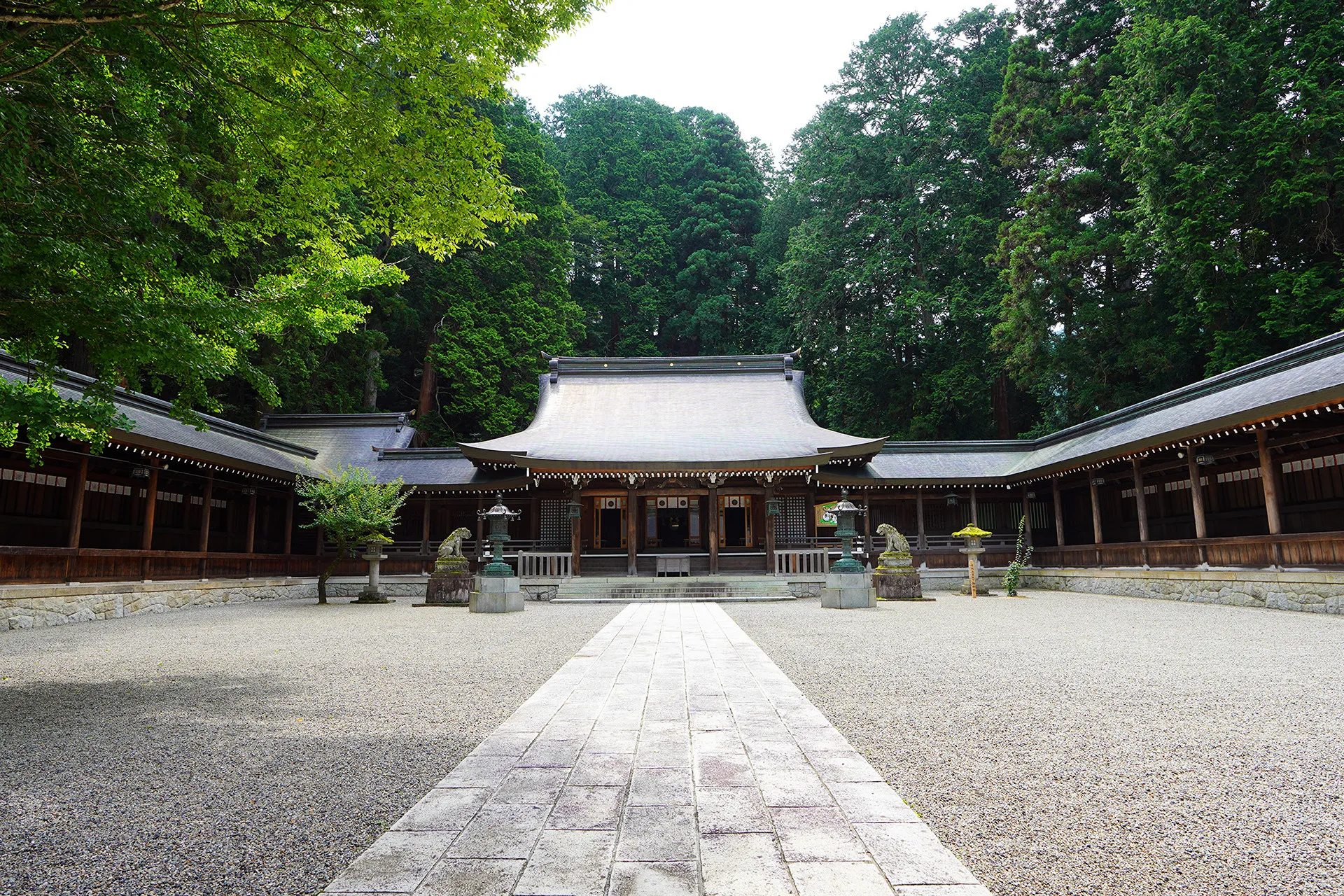 飛騨一宮水無神社